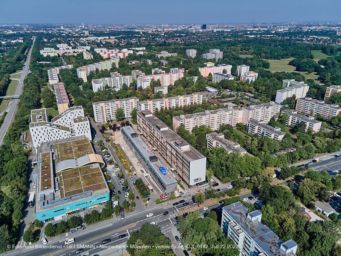 22.07.2022 - Plettzentrum und Montessori Schule in Neuperlach